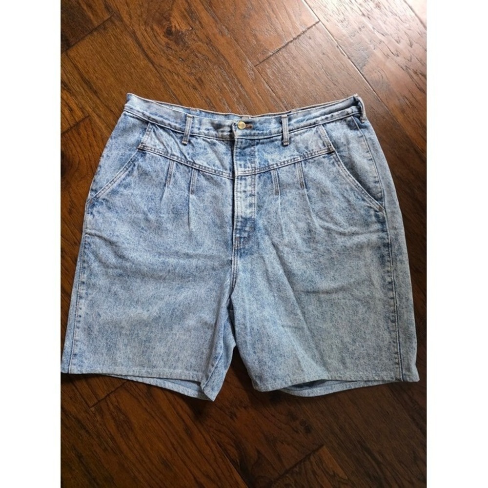 Vintage Chic High Waisted Pleated Acid Wash Denim Mom Shorts Plus Size 22W
